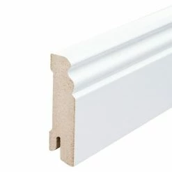 Auslauf 🌟 BAUHAUS Sockelleiste Weiß, 2,44 M X 1,8 Cm X 7 Cm, Profiliert ✔️