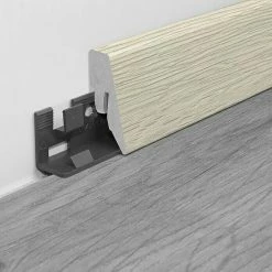 Top 10 🤩 BAUHAUS LOGOCLIC Sockelleiste K40 C Eiche Sarno 2,6 M X 19 Mm X 40 Mm, Gerade 🛒