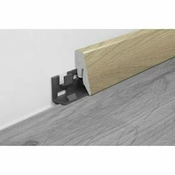 Aktion 😍 BAUHAUS LOGOCLIC Sockelleiste K40 C Eiche Madrid 2,6 M X 19 Mm X 40 Mm, Gerade 👏