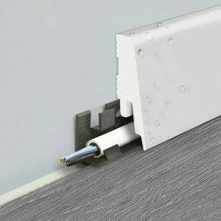 Bester Verkauf 😉 BAUHAUS LOGOCLIC Sockelleiste K58 C Weiß 2,4 M X 18 Mm X 58 Mm, Gerade 🔥