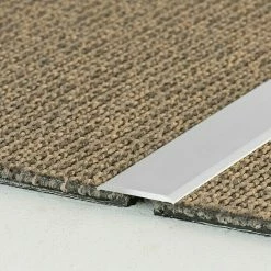 Rabatt 🔥 BAUHAUS LOGOCLIC Übergangsprofil 114 Silber, 1 M X 24 Mm X 2 Mm, Montageart: Kleben 🛒