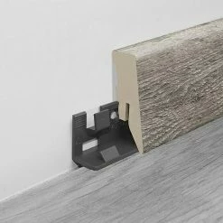 Aktion 😍 BAUHAUS LOGOCLIC Sockelleiste Cozy Oak 2,6 M X 18 Mm X 50 Mm, Gerade ⭐