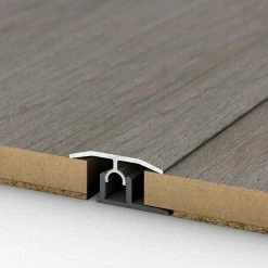 Großhandel 👏 BAUHAUS MyStyle MyArt Universalprofil 3in1 Anvil Oak 1 M X 34 Mm X 15 Mm, Montageart: Stecken 👏