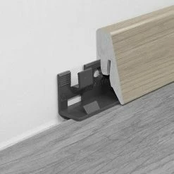 Rabatt 🔔 BAUHAUS LOGOCLIC Sockelleiste K40 C Eiche Verola 2,6 M X 19 Mm X 40 Mm, Gerade 😍